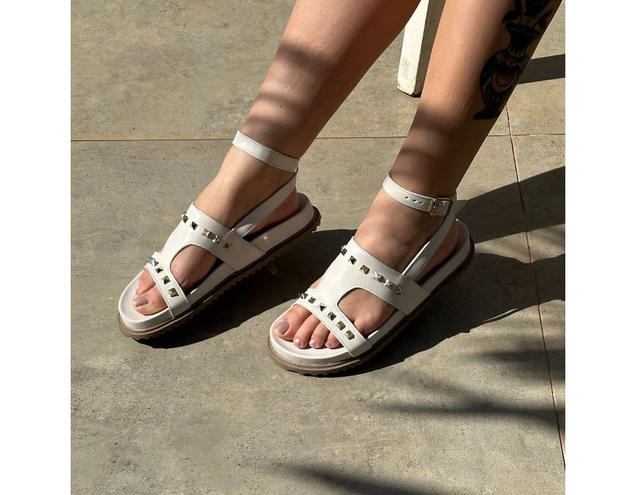 Papete Triangulo Off White | KUENTO SHOES